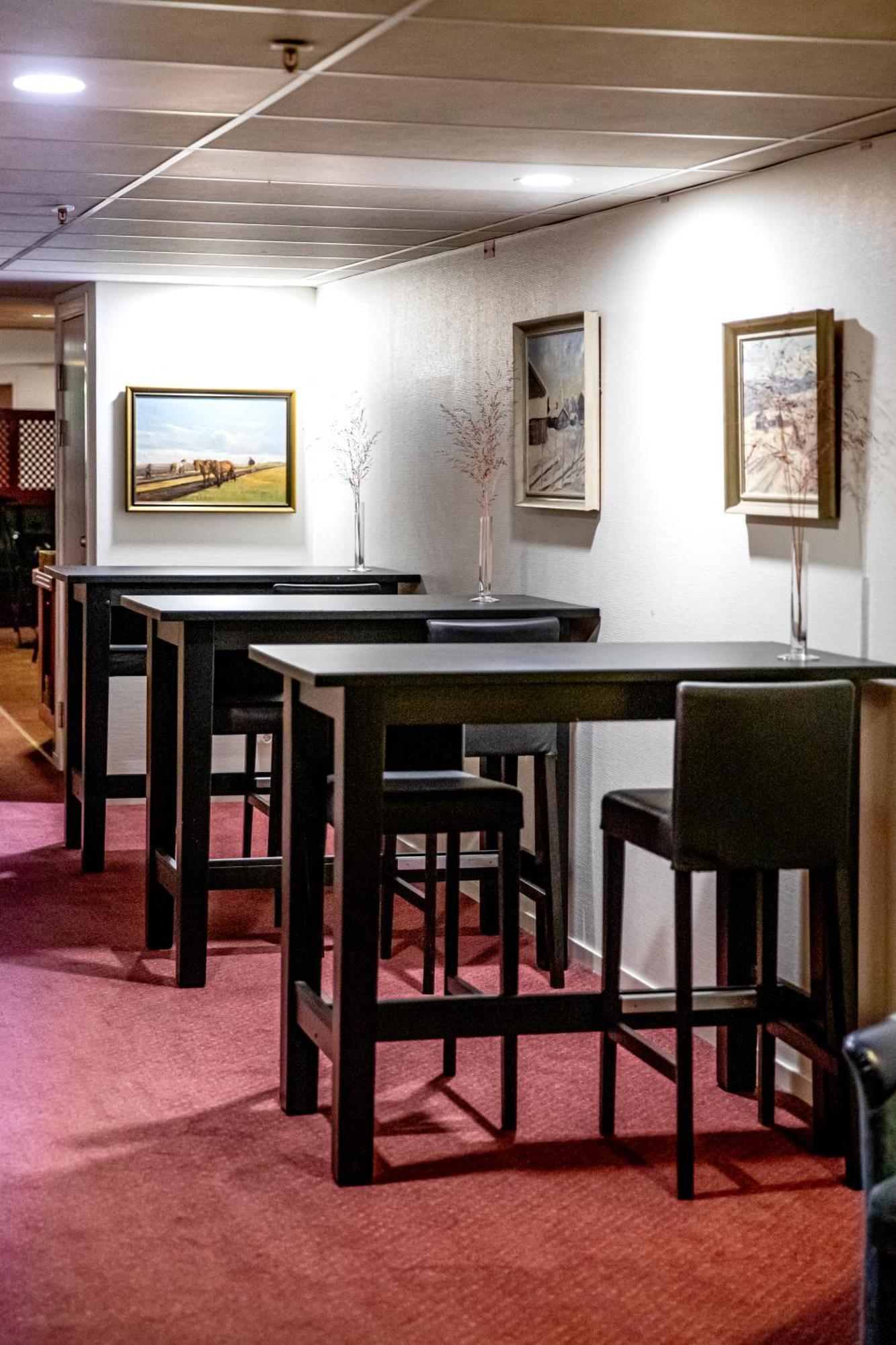 Hotel Kupolen Borlange Bagian luar foto